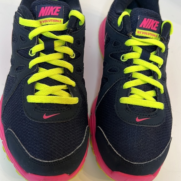 NIKE REVOLUTION 2 BLACK AN PINK SNEAKERS SZ 8 - Picture 11 of 12